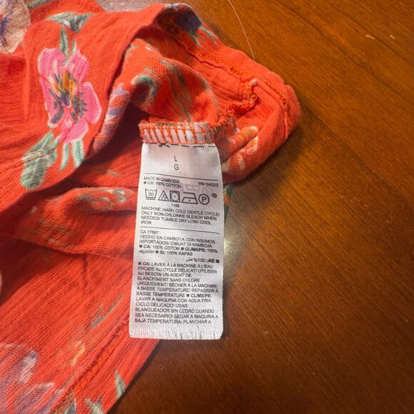 Old Navy Floral Top Size Large - Picture 5 of 6